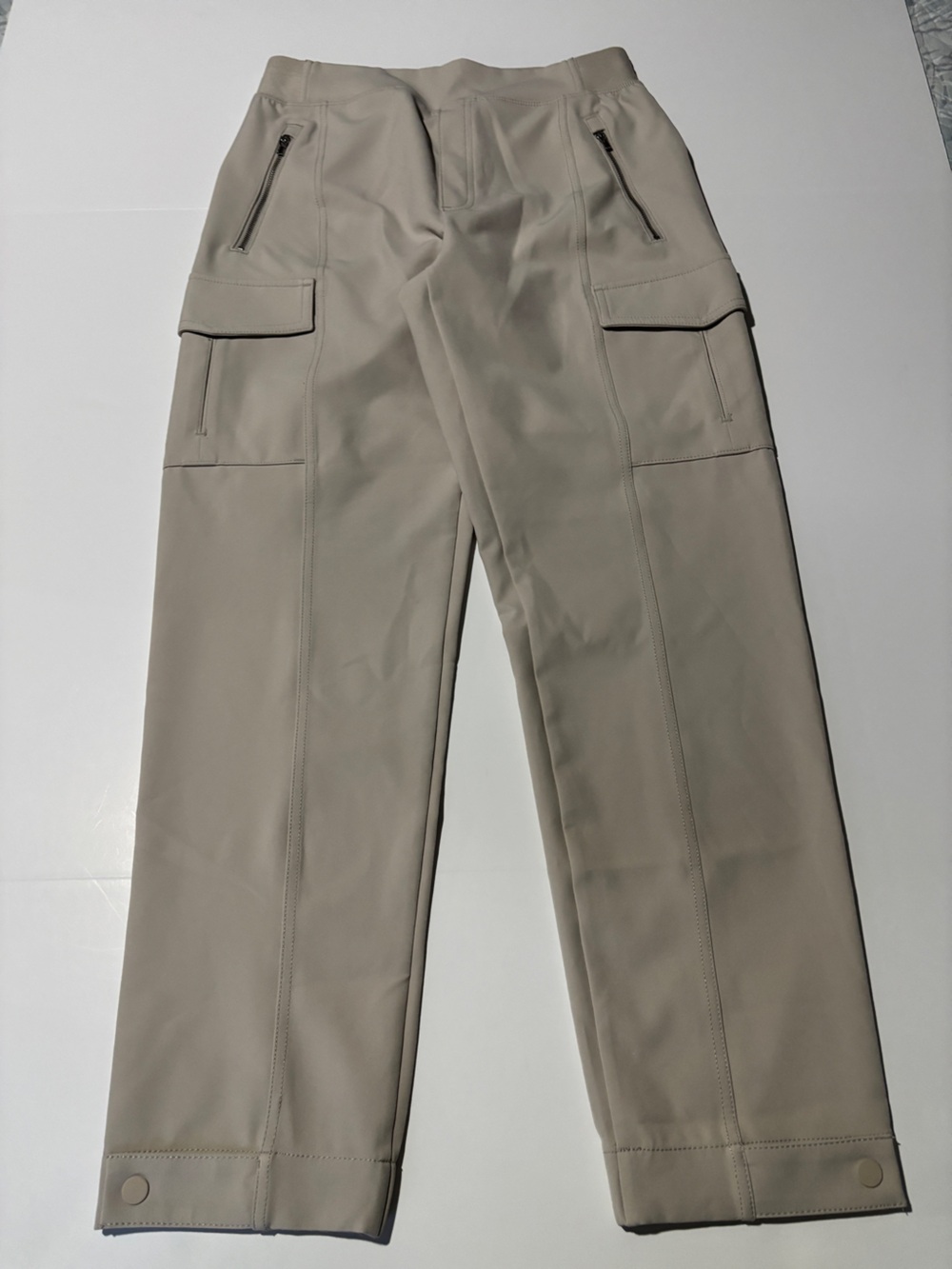 Athleta Endless High Rise Cargo Pant Beige Snap Cuff Tapered Size 6